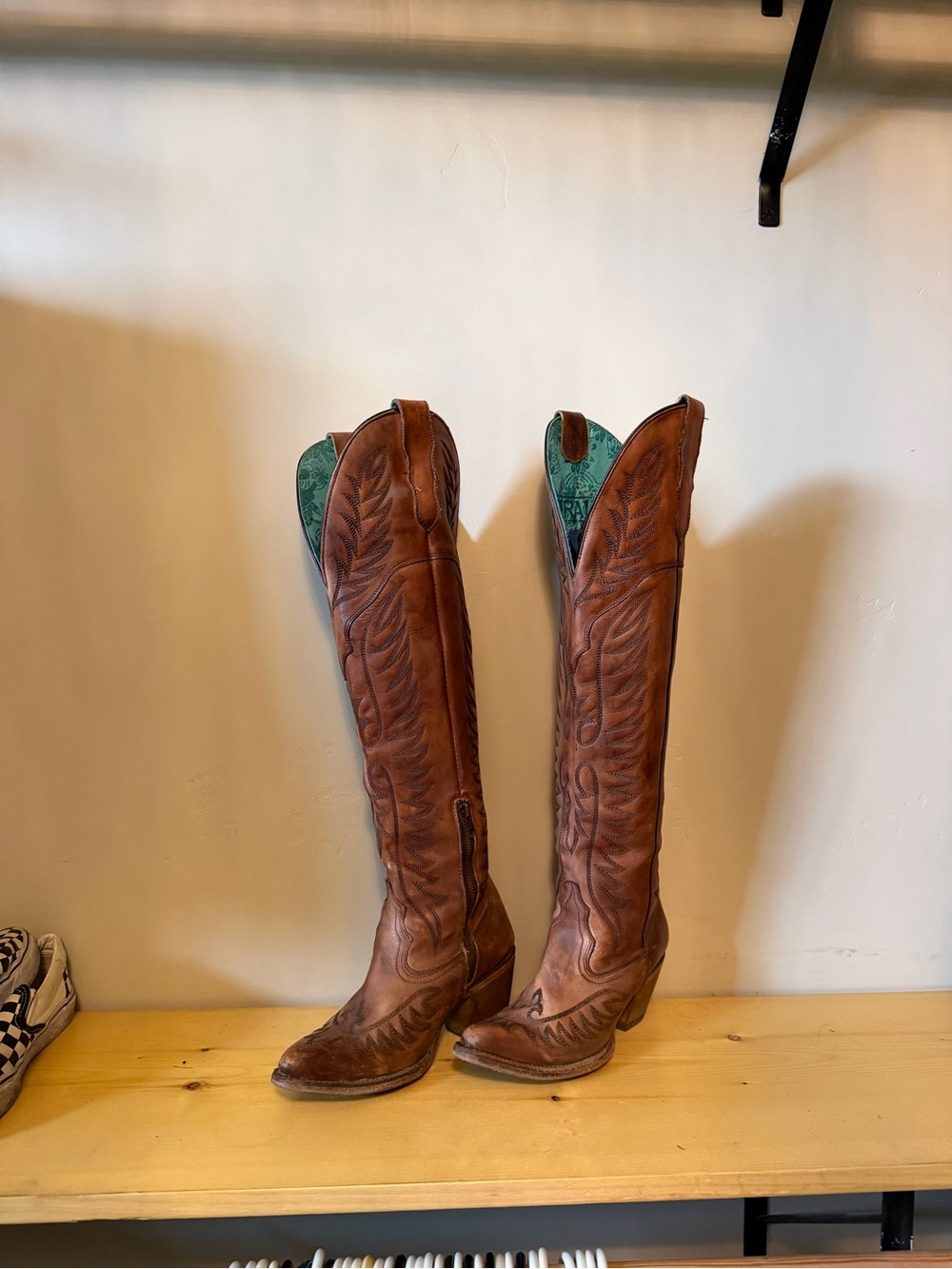 🚨 SOLD 🚨 knee high  Brown Leather Western Boots with Turquoise Interior